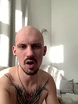 AssHunter4k online show from 03/03/25, 01:20