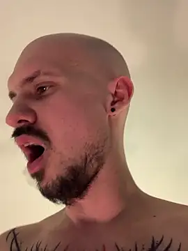 AssHunter4k online show from 03/06/25, 04:17