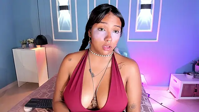 isabella zc online show from 06/17/26, 12:40