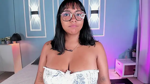 isabella zc online show from 07/26/26, 11:50