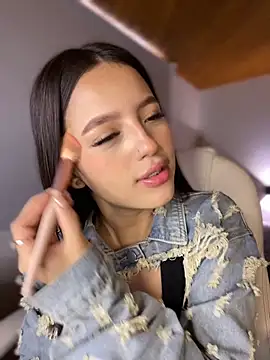 Sofia18 pinkk online show from 11/22/25, 08:41