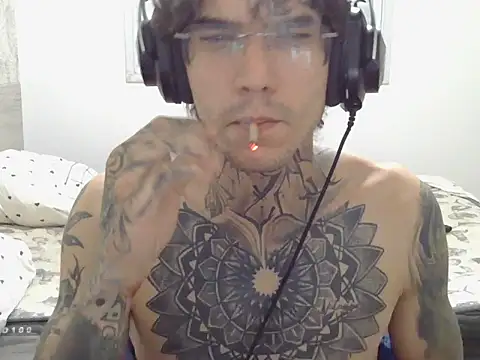 Snapshot of smokingink chatting on 04/30/26, 10:25 smokingink online show from 04/30/26, 10:25
