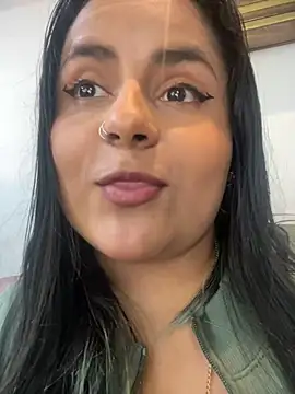 VanneCute1 online show from 02/10/25, 10:09