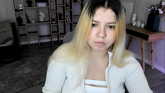 DiaAngell online show from 11/06/25, 07:26