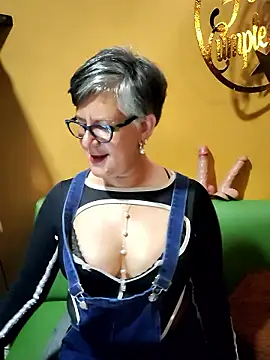 ilonna2025 online show from 01/16/26, 09:52