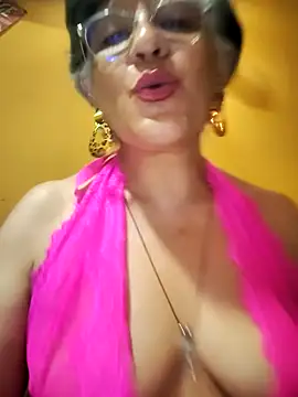 ilonna2025 online show from 06/28/26, 10:49