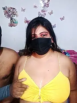 Snapshot of Lovely_WINDI chatting on 11/04/25, 05:56 Lovely WINDI online show from 11/04/25, 05:56