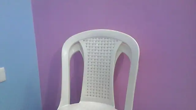 Leoni G online show from 10/24/25, 08:22