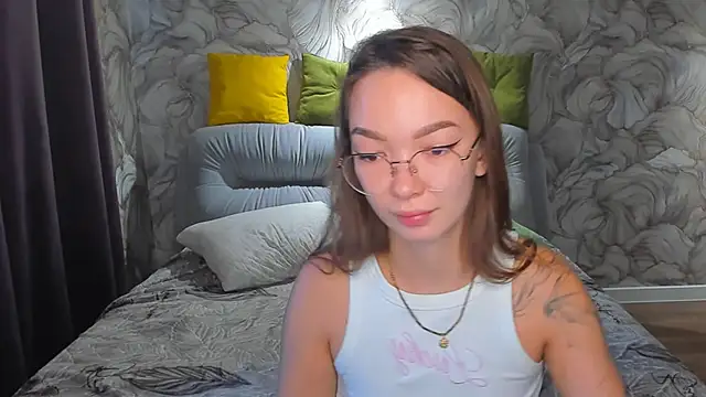 SusannJohnson online show from 06/19/26, 12:37