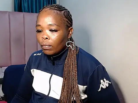 Hazel-nutt online show from 03/15/25, 06:36