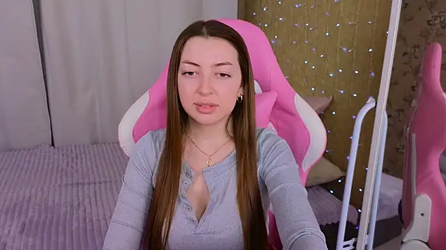 Ann moon   online show from 02/01/25, 06:19