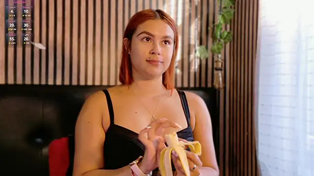 Sophie new25 online show from 10/23/25, 12:15