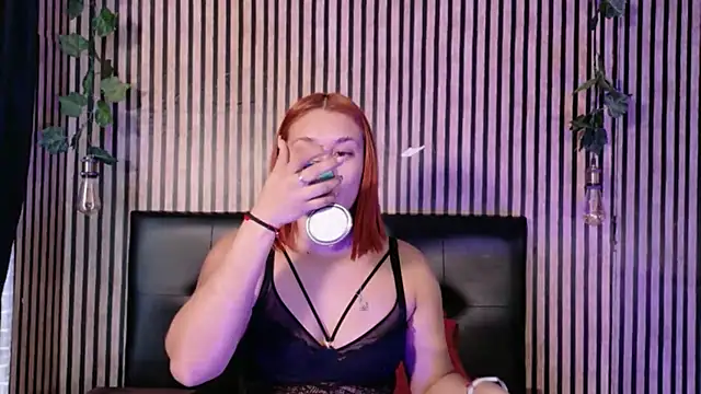 Sophie new25 online show from 11/14/25, 01:10