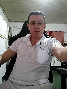 Snapshot of caiogostoso chatting on 12/20/25, 07:04 caiogostoso online show from 12/20/25, 07:04