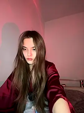 Snapshot of RayWillliams chatting on 11/18/25, 11:58 RayWillliams online show from 11/18/25, 11:58