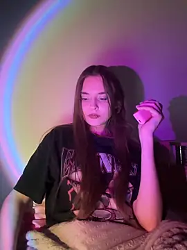 Snapshot of RayWillliams chatting on 11/20/25, 12:44 RayWillliams online show from 11/20/25, 12:44