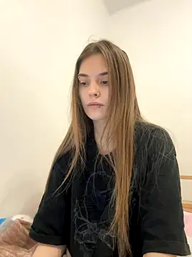 Snapshot of RayWillliams chatting on 11/29/25, 09:40 RayWillliams online show from 11/29/25, 09:40