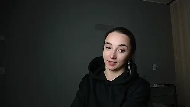 Eva Gloryy online show from 03/18/25, 08:37