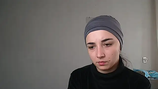 Eva Gloryy online show from 11/25/25, 11:32