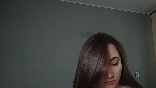 Eva Gloryy online show from 05/15/26, 10:11