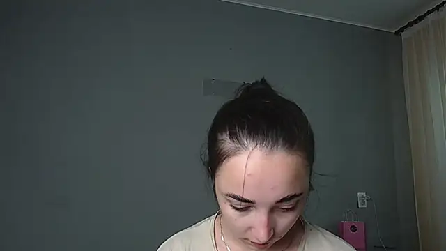 Eva Gloryy online show from 06/21/26, 09:23