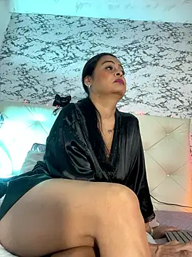 Snapshot of Lili__taylor chatting on 01/15/26, 12:37 Lili taylor online show from 01/15/26, 12:37