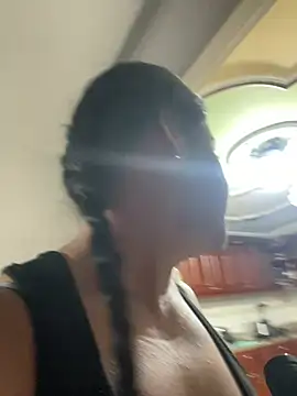 Snapshot of Lili__taylor chatting on 01/18/26, 10:57 Lili taylor online show from 01/18/26, 10:57