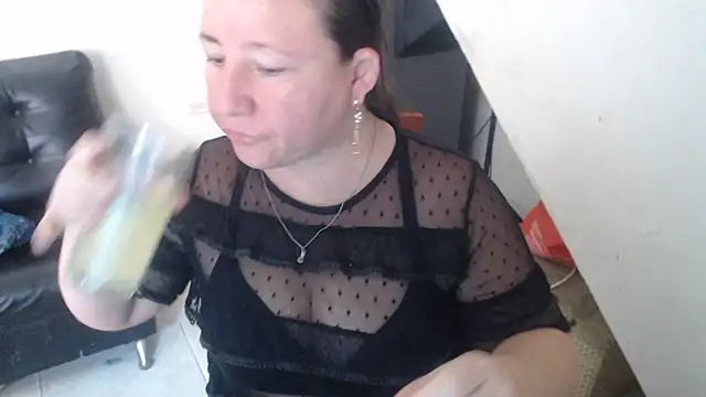 Yohis Kiut25 online show from 09/24/25, 06:11