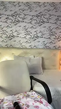 viktoria davis  online show from 01/25/25, 10:18