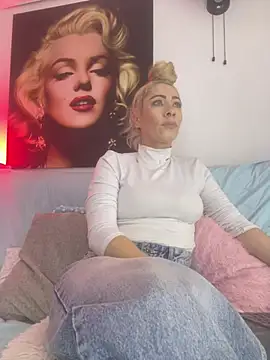 viktoria davis  online show from 06/14/26, 02:24