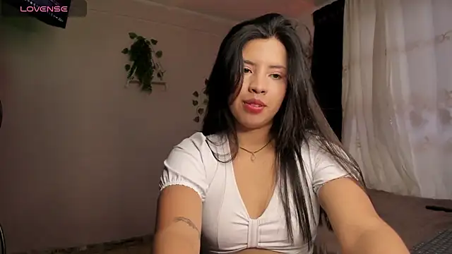Snapshot of byanabrown chatting on 12/14/25, 10:47 byanabrown online show from 12/14/25, 10:47