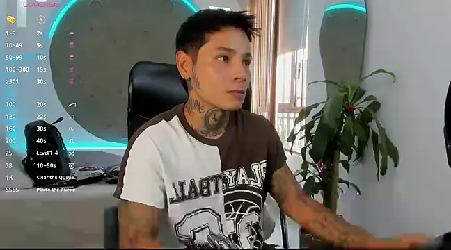 Snapshot of tattokoi chatting on 03/09/25, 07:15 tattokoi online show from 03/09/25, 07:15