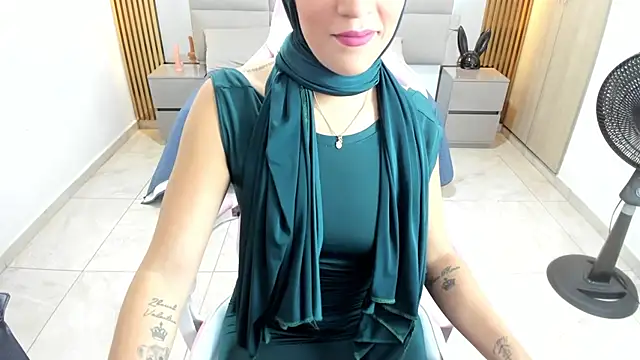 Zulema hamdi online show from 02/13/25, 11:28