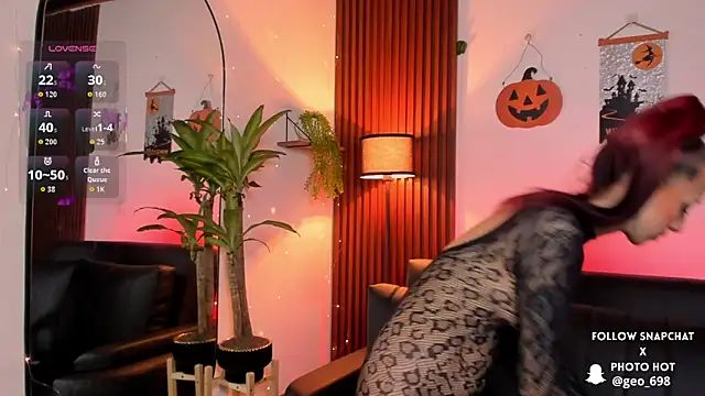 Georgina caruso online show from 10/28/25, 03:32