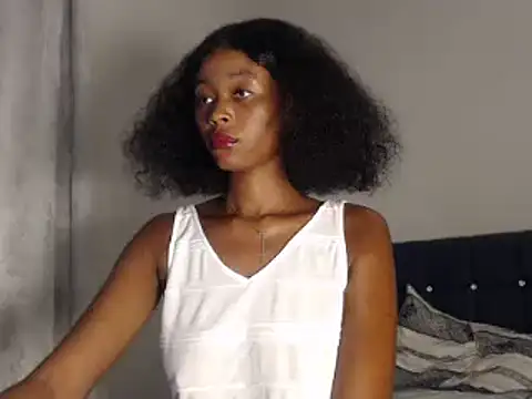 Snapshot of NairobiDazelle chatting on 02/17/25, 08:58 NairobiDazelle online show from 02/17/25, 08:58