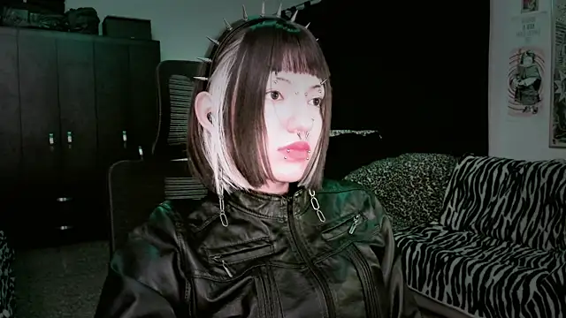roxy toxic online show from 04/29/26, 12:59