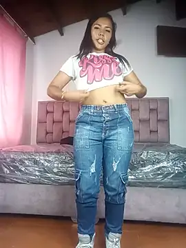 Stephanie69ryanhot online show from 06/19/26, 01:59