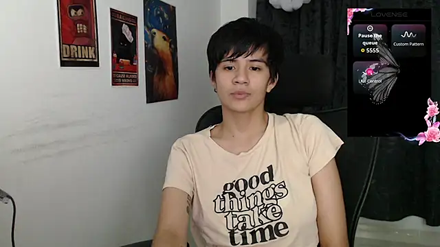 Snapshot of Dha_lia0 chatting on 10/11/25, 09:57 Dha lia0 online show from 10/11/25, 09:57