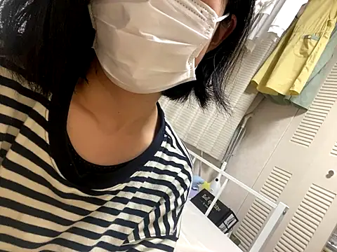 riri riri jp online show from 10/30/25, 02:51