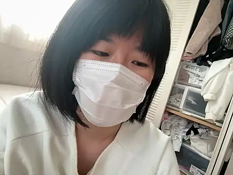 Snapshot of riri_riri_jp chatting on 06/11/26, 05:05 riri riri jp online show from 06/11/26, 05:05