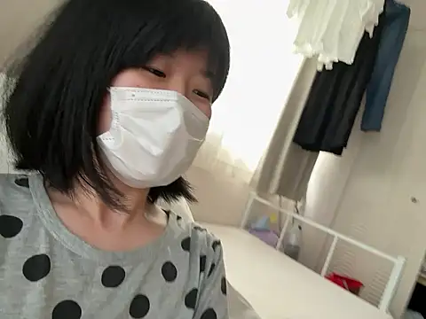 Snapshot of riri_riri_jp chatting on 07/18/26, 05:22 riri riri jp online show from 07/18/26, 05:22