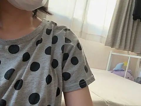Snapshot of riri_riri_jp chatting on 07/19/26, 06:50 riri riri jp online show from 07/19/26, 06:50