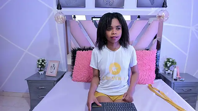 Gletty noa online show from 02/11/25, 03:29