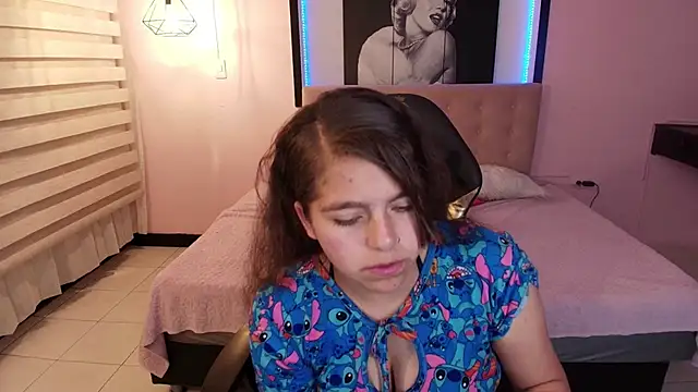 Kitten Cam online show from 02/10/25, 04:14