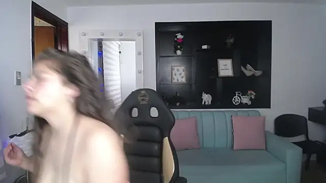 Kitten Cam online show from 02/15/25, 06:55