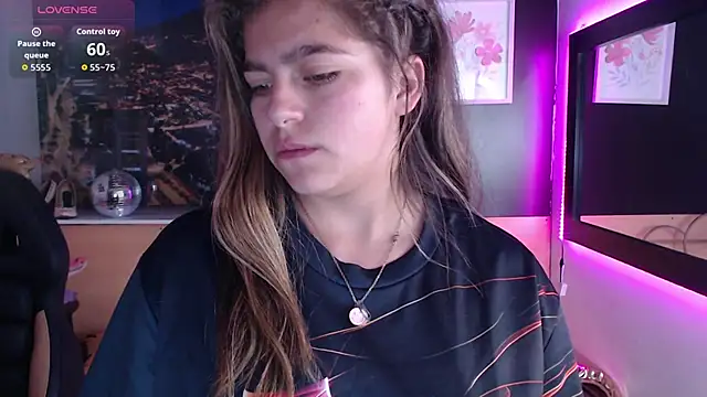 Kitten Cam online show from 10/01/25, 09:26