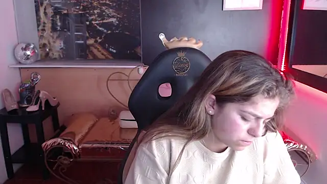 Kitten Cam online show from 10/22/25, 08:52