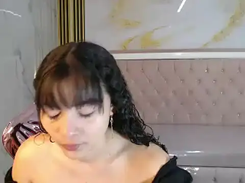 shalon diaz s online show from 02/14/25, 01:08