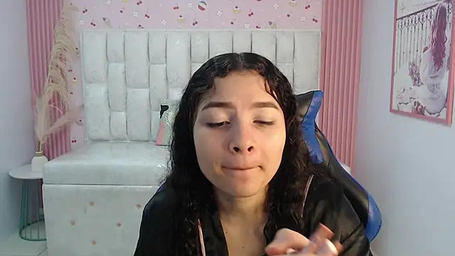 shalon diaz s online show from 10/08/25, 01:31