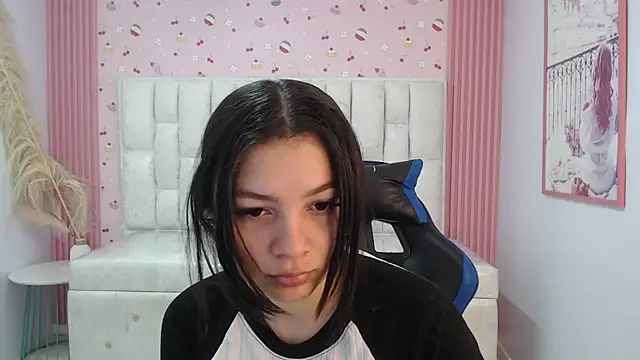 shalon diaz s online show from 12/14/25, 01:16